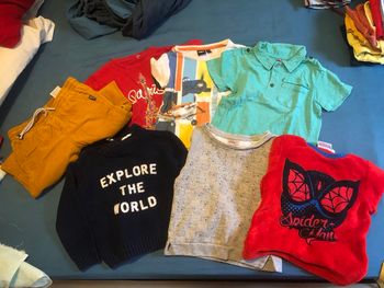 Lot vêtements enfant 4 ans
