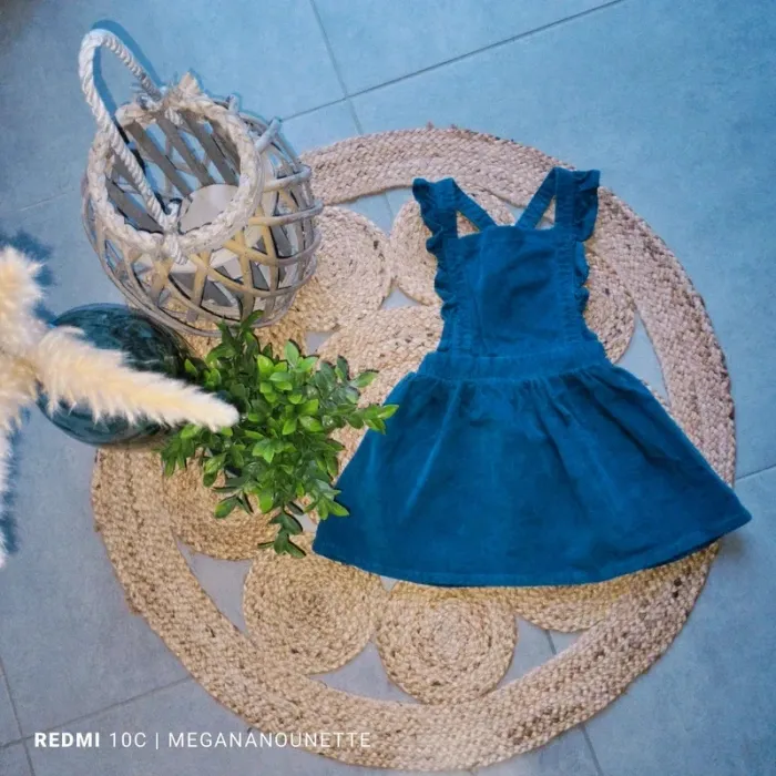 💙 Robe salopette à Volants Bleu Indigo – Taille 4 ans – Kiabi 💙 - photo numéro 2