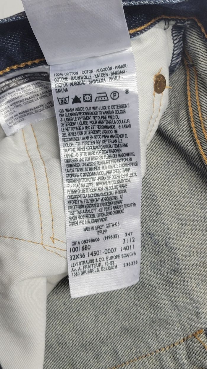 Levi Strauss 501 W32 L36 -bleu foncé- Taille 42-parfait état- - photo numéro 8