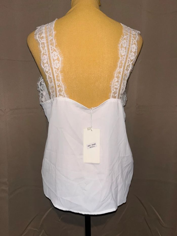 Debardeur blanc bretelles en dentelle neuf taille L