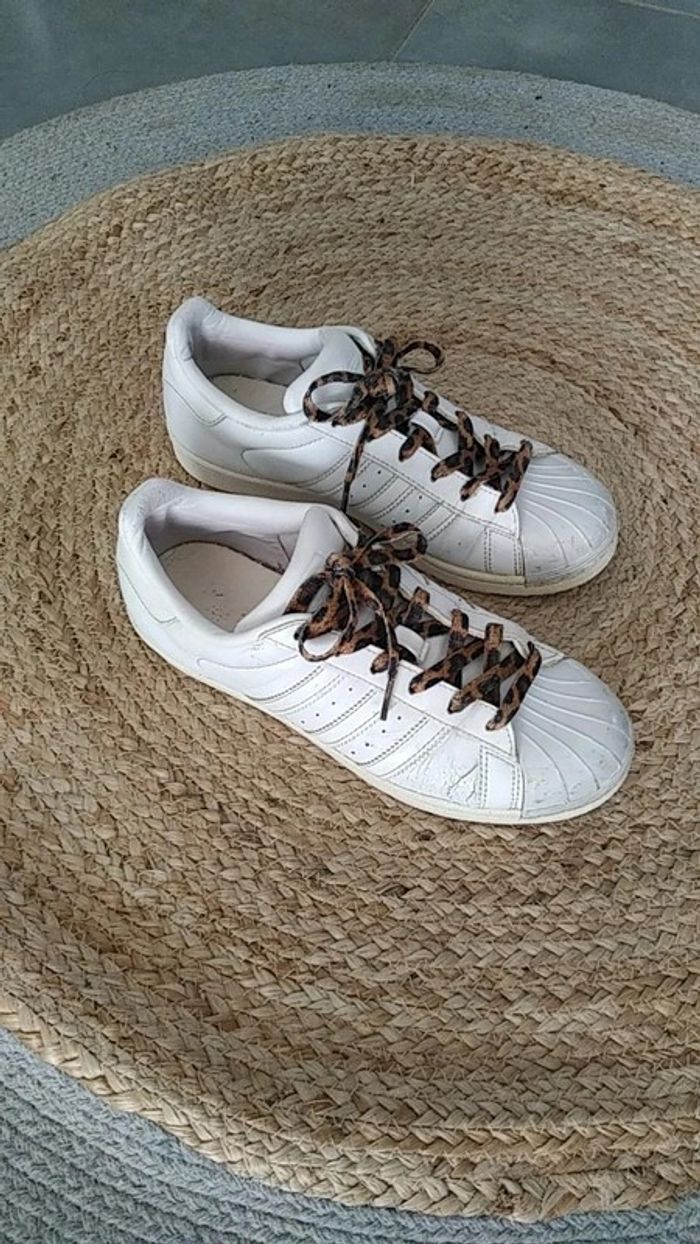 Adidas superstar vintage 38 lacets léopard