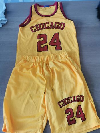 Ensemble basketball taille 14/16 ans