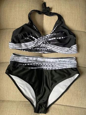 Maillot de bain noir et marine neuf taille XL 