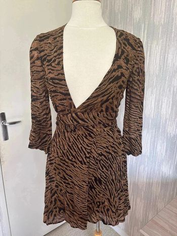 Robe taille 36 motif léopard marque ganni