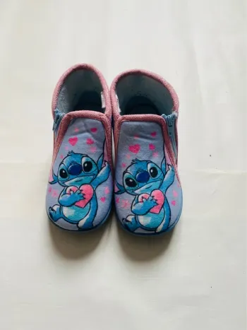 Chaussons fille 25 Disney