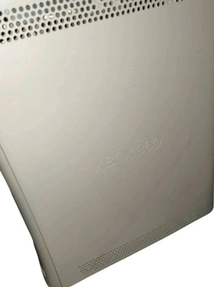 Xbox 360 pour pièces - photo numéro 5