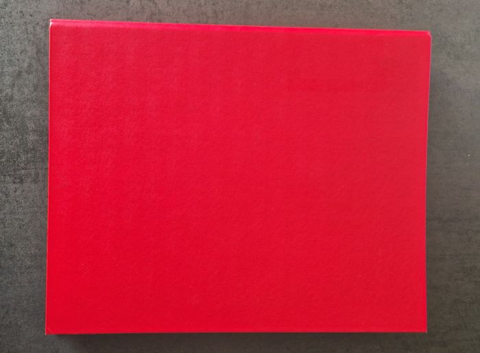 Classeur A4 rouge comme NEUF + 50 pochettes transparentes Exc. état à NEUVES