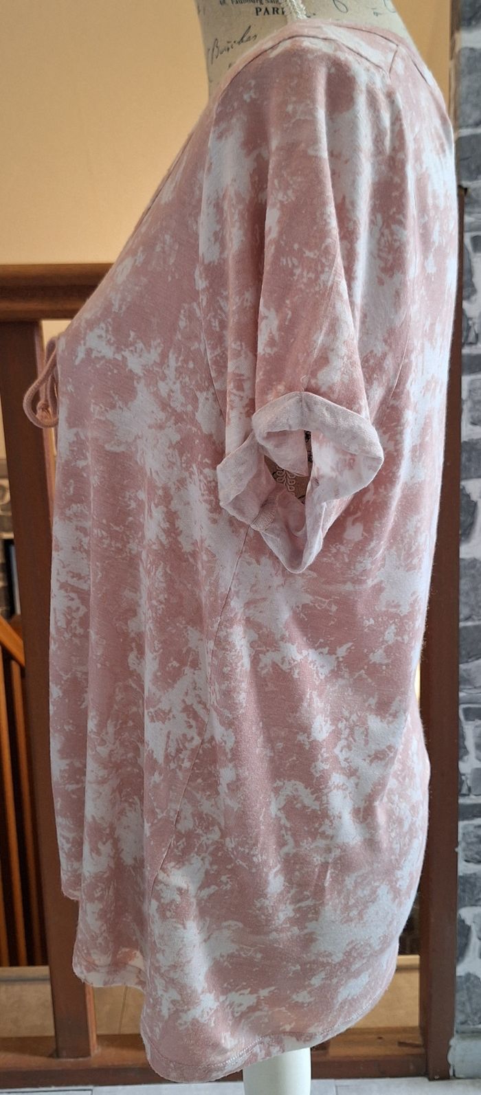 Tee-shirt lacé rose et blanc - photo numéro 4