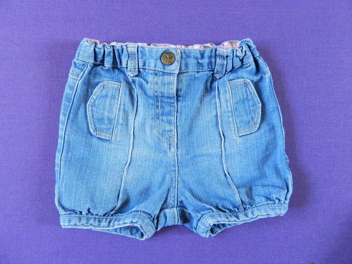 Short bébé fille T 12 mois "Kitchoun"