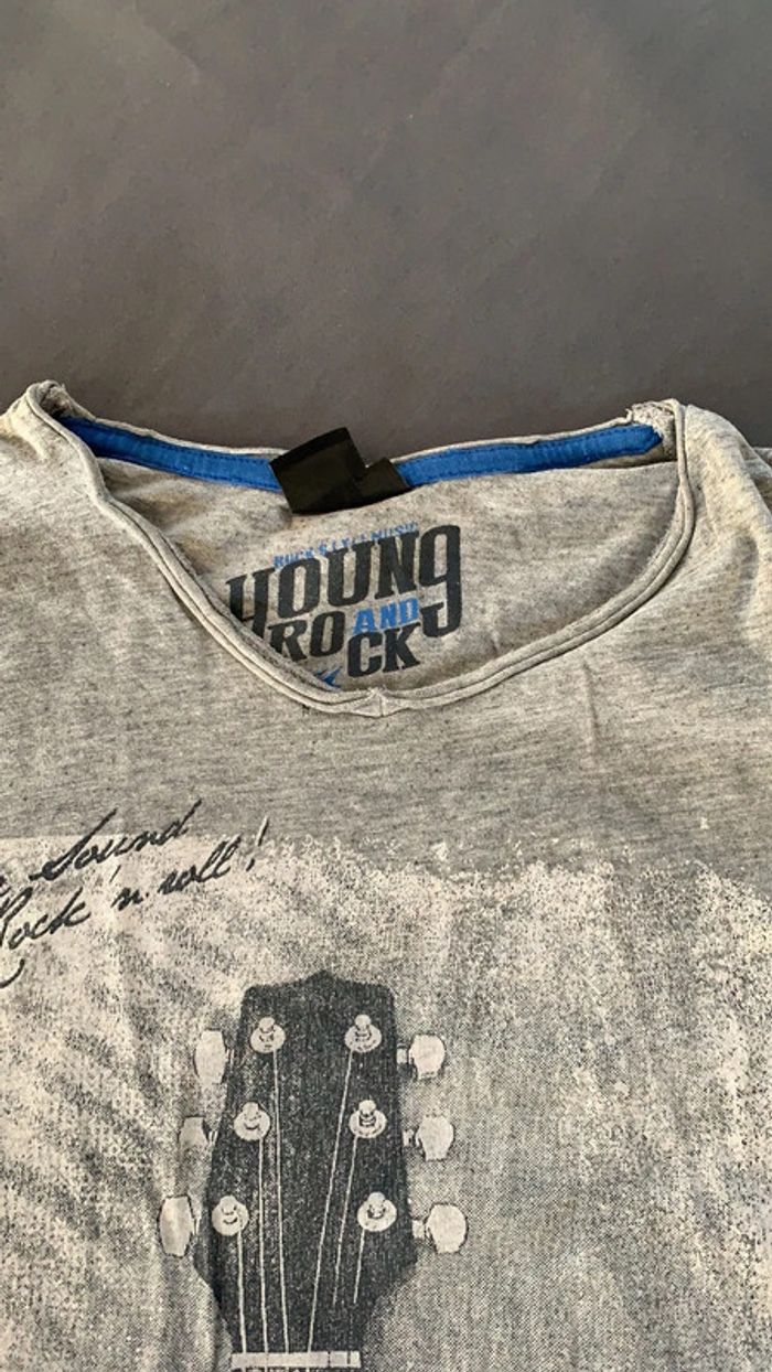 Tee Shirt gris guitare rock’ n roll 12 ans - photo numéro 3