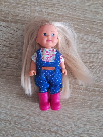 Poupee petite fille evi steffi love