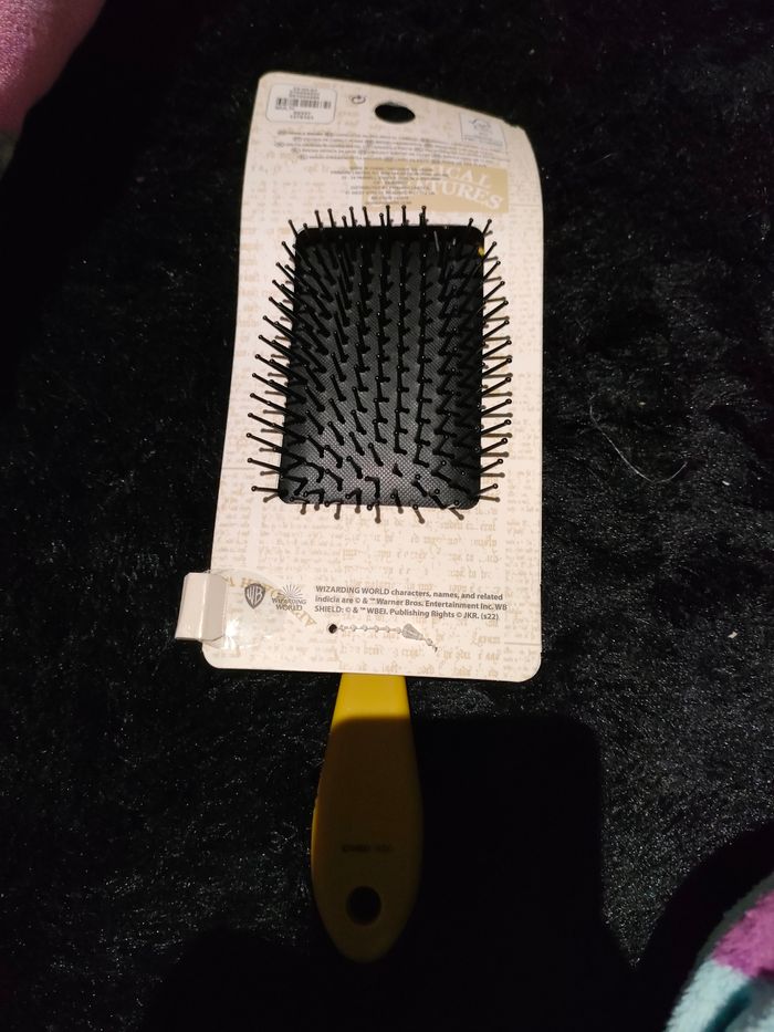 Brosse a cheveux Harry Potter poufsouffle - photo numéro 4