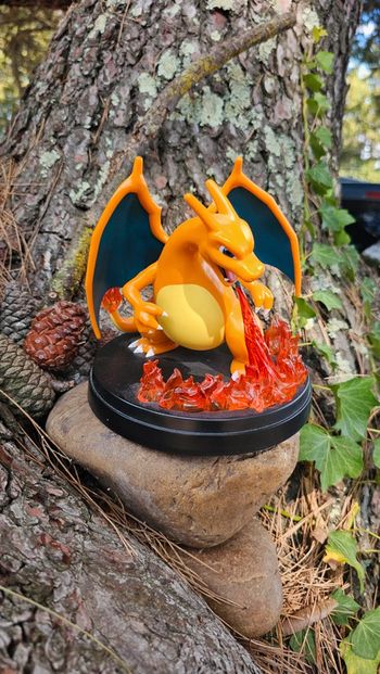 Super magnifique figurine Pokemon Nintendo Dracaufeu