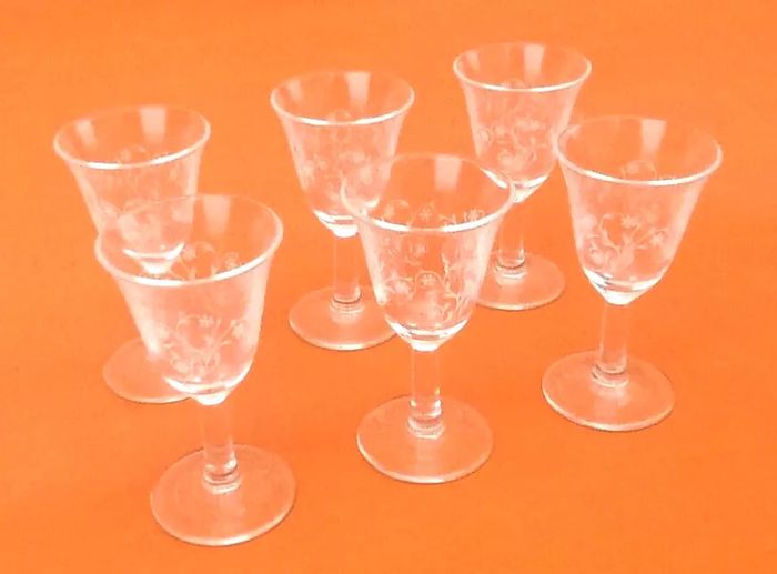 Années 1970 6 verres " Tulipe " gravés - photo numéro 7