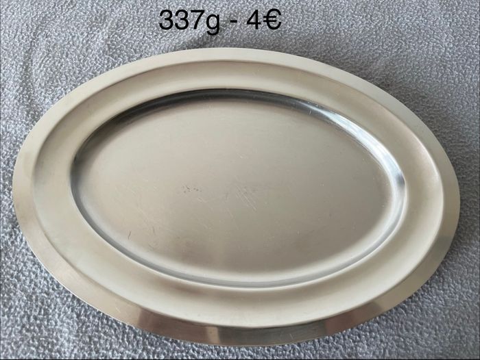 Plat de présentation ou de service pour la table en acier inoxydable. - photo numéro 1