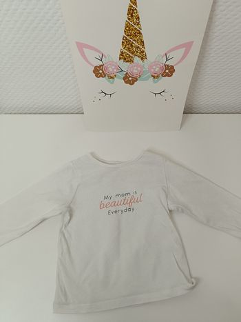 🦄 Tee shirt bébé fille taille 9 mois 🦄