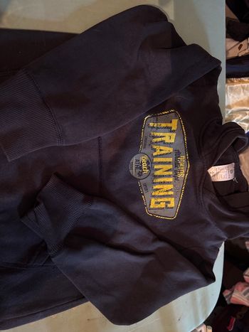 Vends sweat domyos 8 ans très bon état 