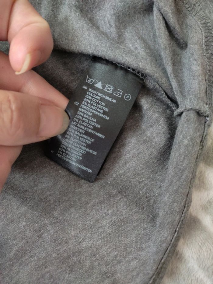 Robe courte patineuse gris manches 3/4 H&M taille 38 - photo numéro 5