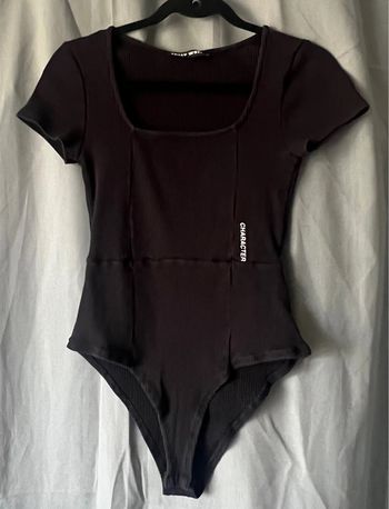 Body manche courte noir femme Tally Weilj taille L excellent état col carré