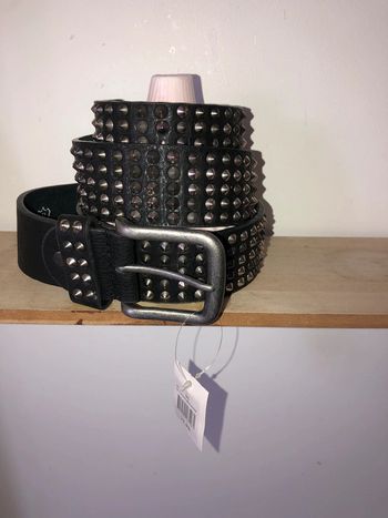 🌼Ceinture cloutée 100% cuir🌼