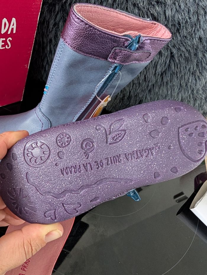 Chaussures fille tout cuir doux et souple. Taille 24. Agatha Ruiz de la Prada - photo numéro 8