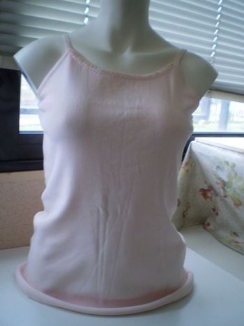 débardeur rose NEUF NON PORTE T 42