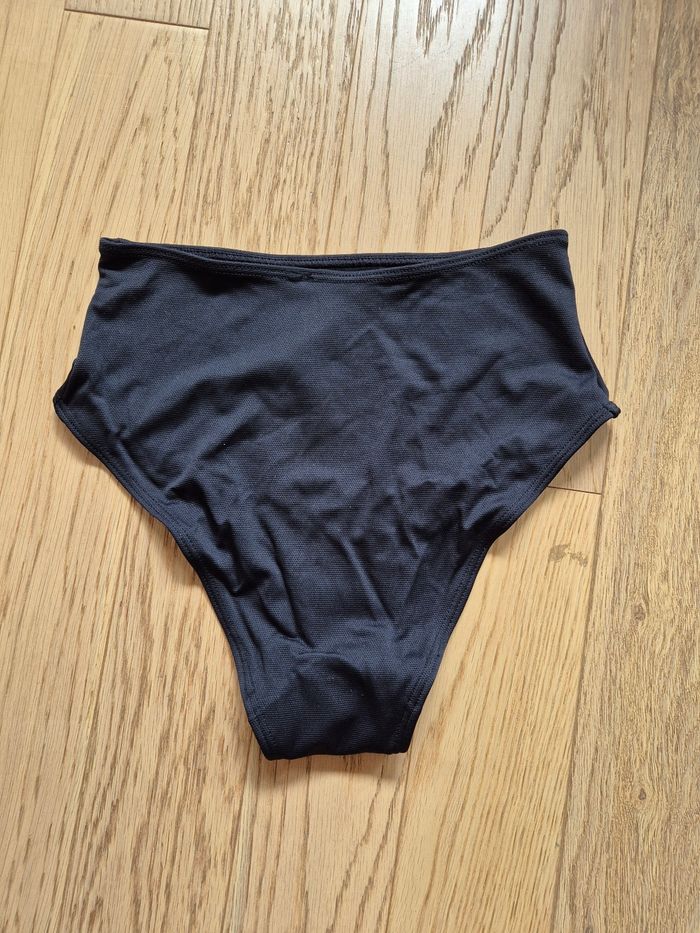 Maillot de bain menstruel Athena XS, neuf 👙 - photo numéro 2