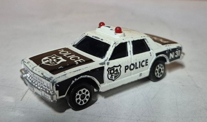 Voiture miniature police majorette sonic flashers chevrolet impala chevy