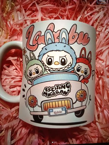 Mug labubu en voiture