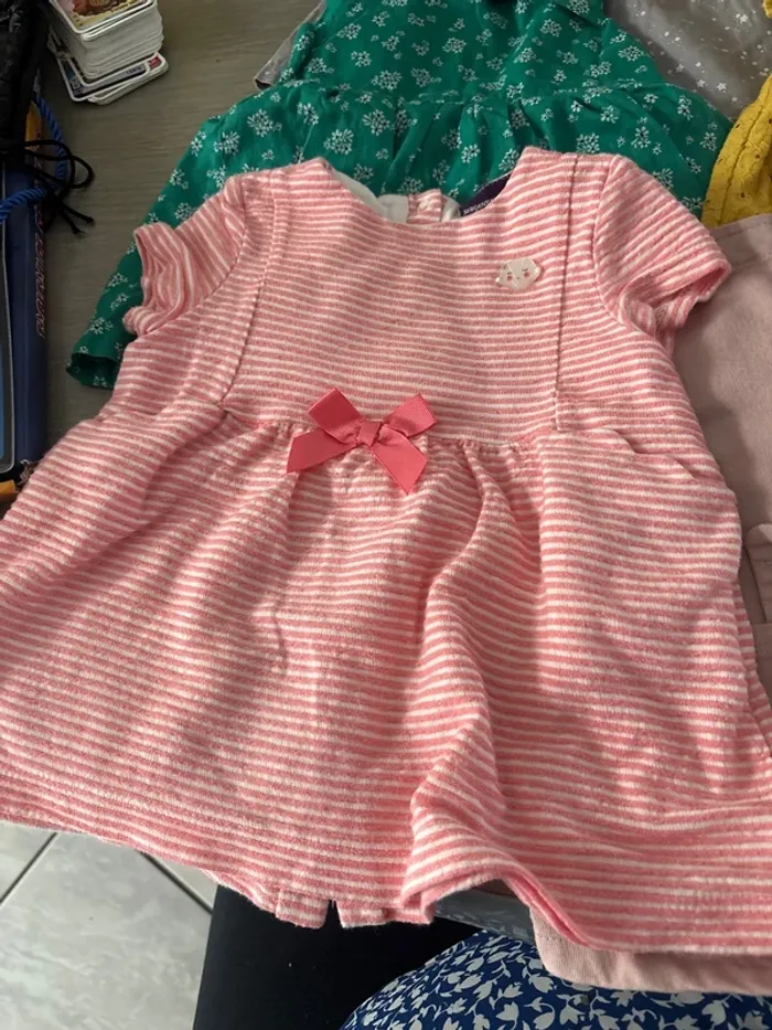 Lot robe 6 mois - photo numéro 2