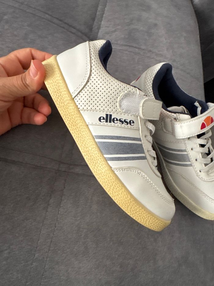 Basket enfants taille 33 - photo numéro 2