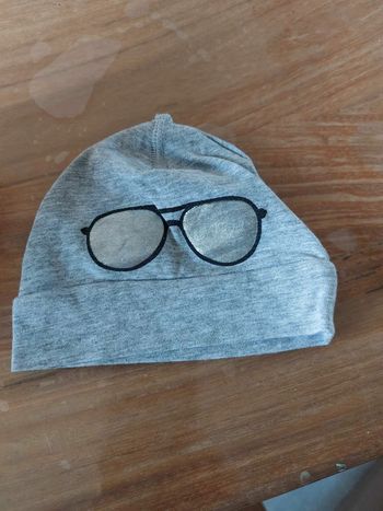 bonnet gris lunette