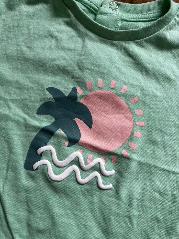 Tee shirt vert palmier/soleil GEMO t.12m - photo numéro 2