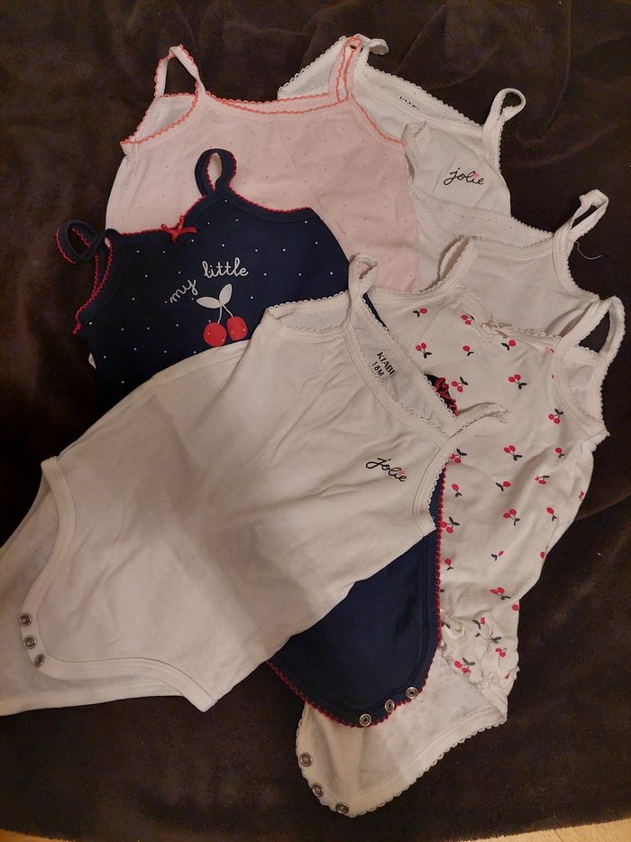 Lot de 6 bodies - photo numéro 4