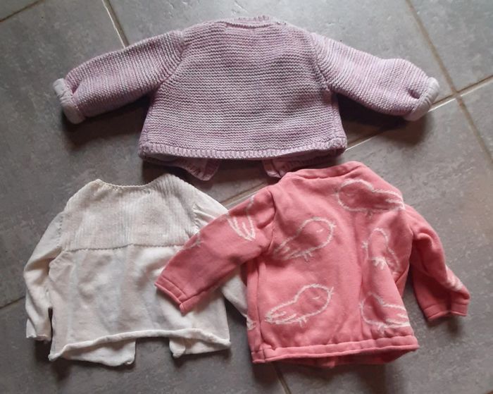 Lot 3 gilets fille 1 mois - photo numéro 3