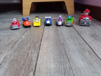 Lot petites voitures pat patrouille