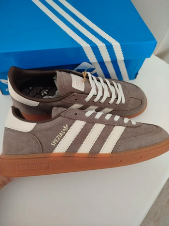 Adidas Handball Spezial taille 42