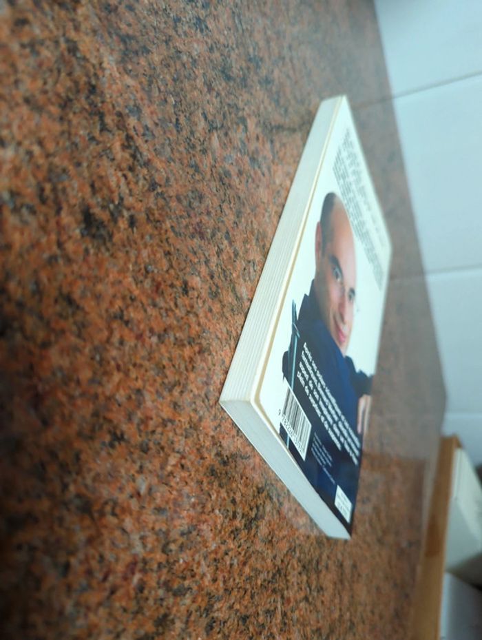 Roman '' Nos amis les humains - photo numéro 4