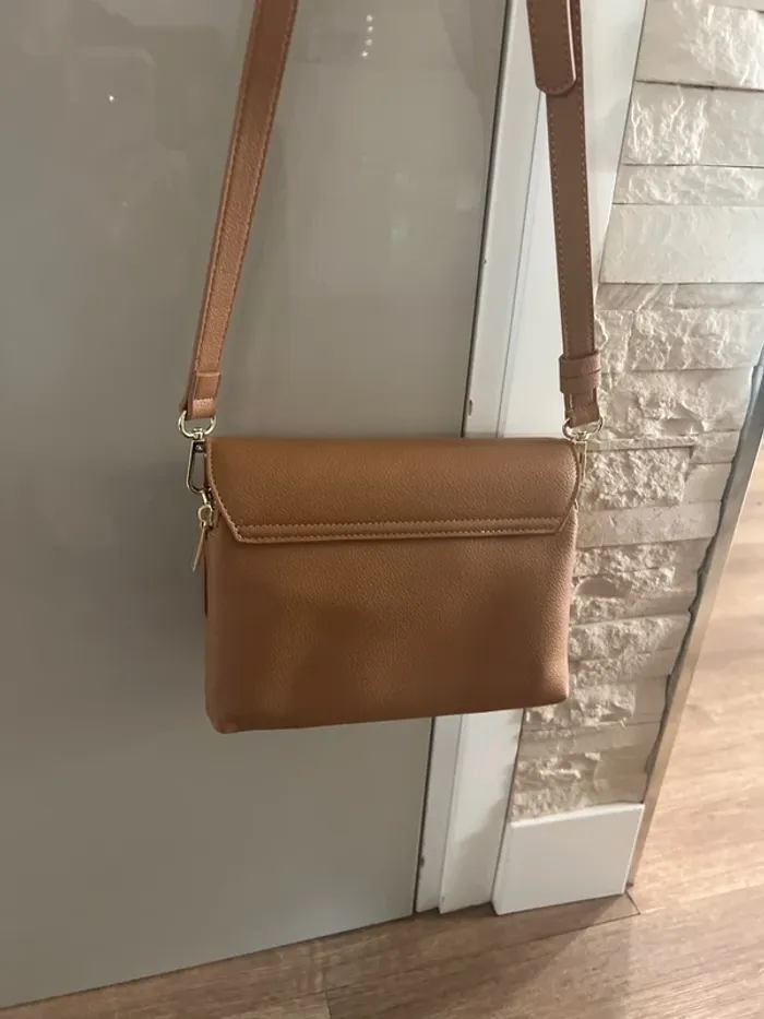 Sac bandoulière galeries lafayette - photo numéro 4