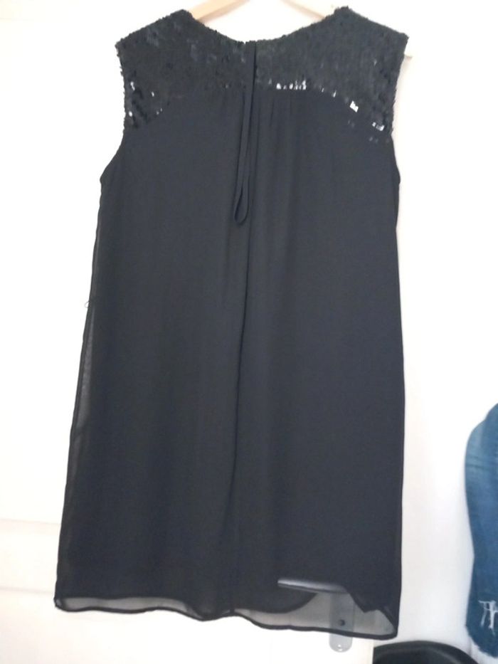 Robe noire 40 - photo numéro 3