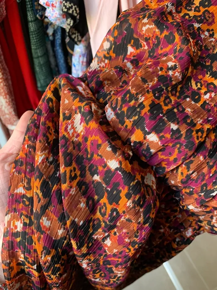 Robe courte à manche longues motifs fleurs orange rose Rue des Abbesses taille 2 - photo numéro 6