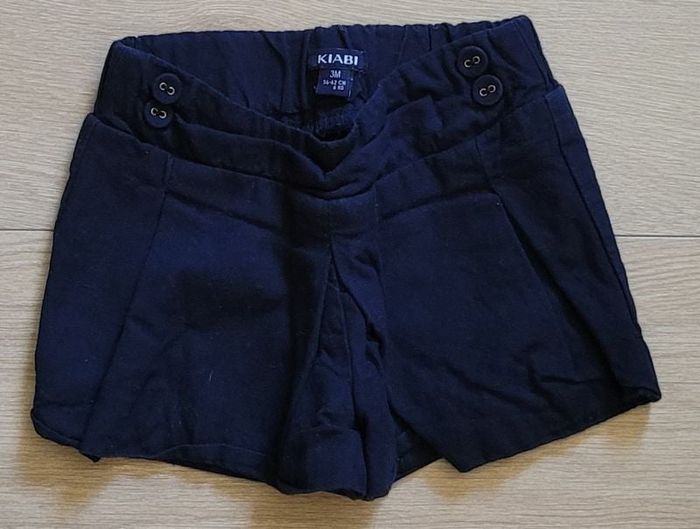 Short bleu marine "kiabi" 3M.