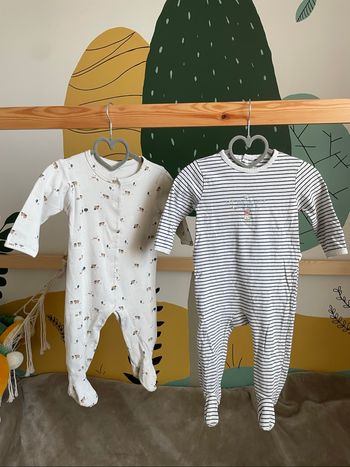 Lot de 2 pyjamas léger tachés