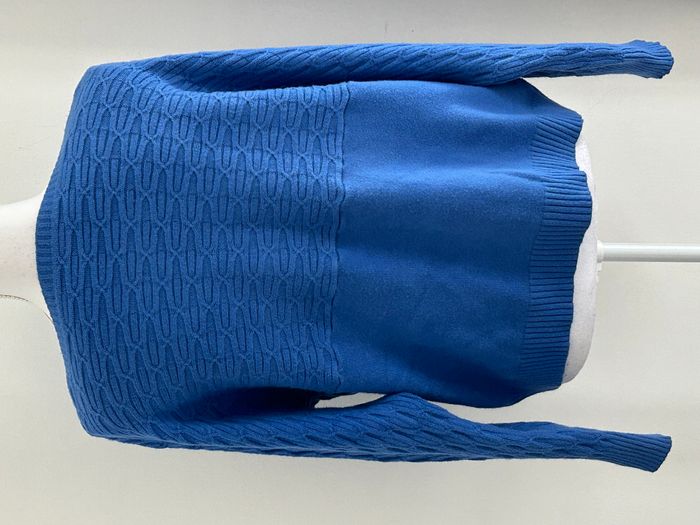 Pull Bleu avec Torsades - Taille 40 - photo numéro 2