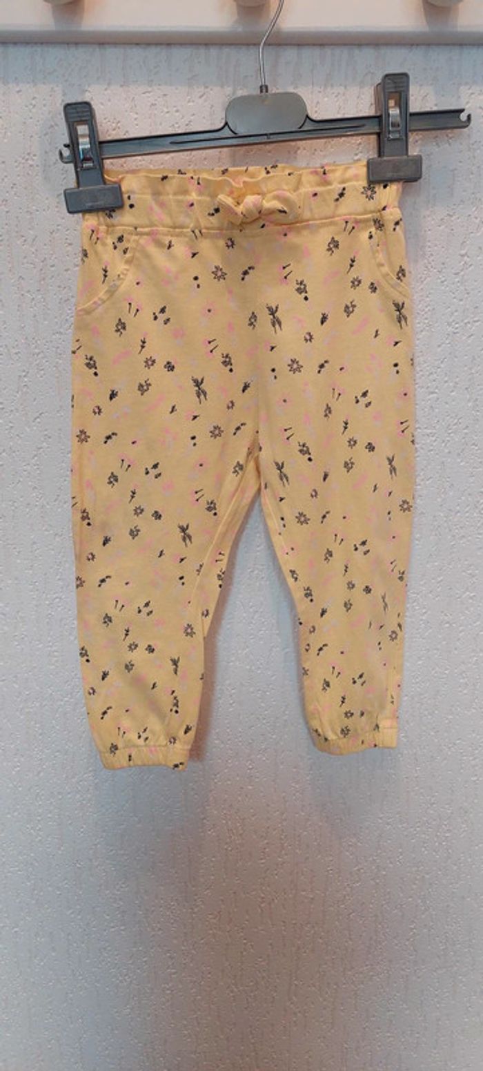 Joli lot bébé fille 18 m Grain de blé Kiabi grenouillères body gilet pantalon très bon état - photo numéro 2