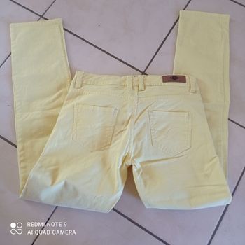 Jean Lee Cooper jaune