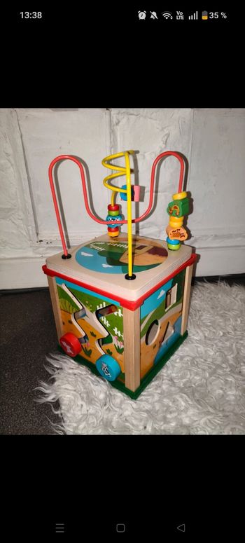 Jouet en bois cube jeux 