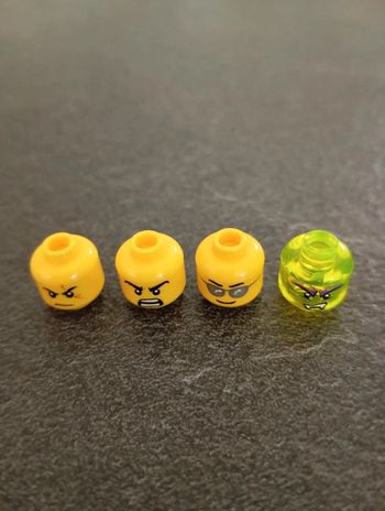 4 têtes figurines lego