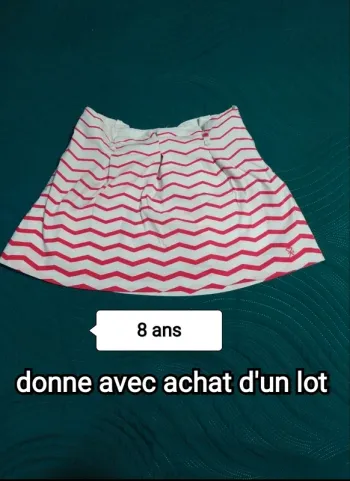Donne jupe blanc et rouge 8 ans