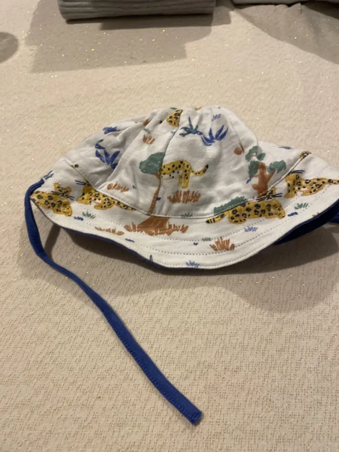 Chapeau catimini 44 cm neuf - photo numéro 2